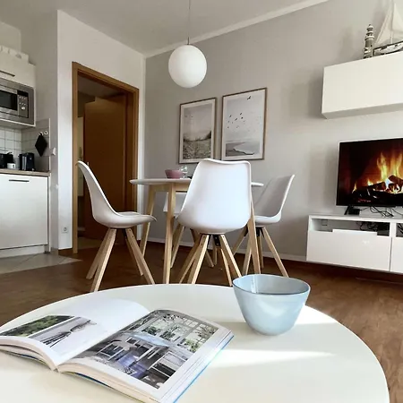 Wohnpark Stadt Hamburg 40 Apartment *